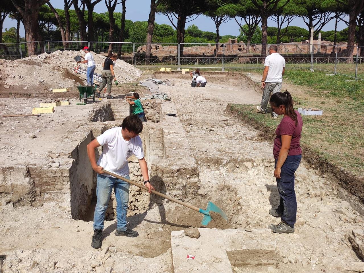 Mikveh ritual bath discovered in Ostia Antica, Italy