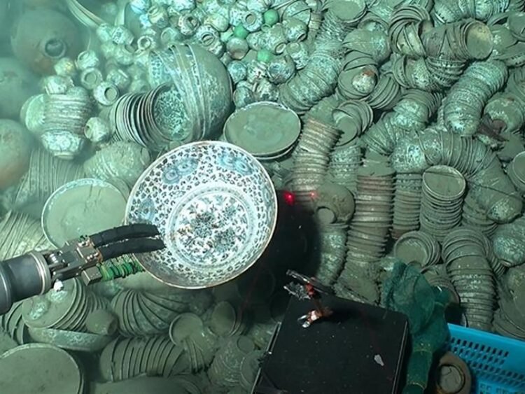 Archaeologists recover a treasure trove of artifacts from Ming dynasty shipwrecks in South China Sea