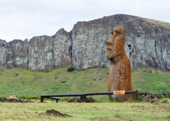 Easter Island’s moai statues really “walked”: physics and archaeology confirm the hypothesis
