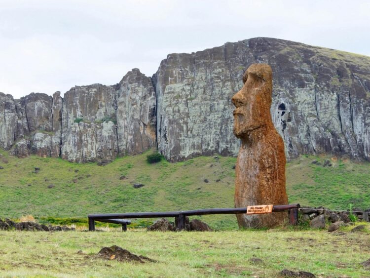 Easter Island’s moai statues really “walked”: physics and archaeology confirm the hypothesis