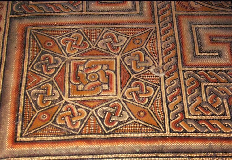 Rare Late Roman mosaic with Solomon’s Knot discovered beneath modern İzmir