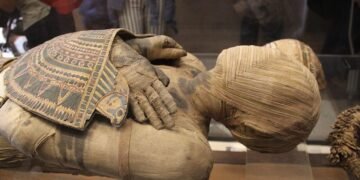 Scents of ancient Egypt: tracing embalming recipes by analyzing air around mummies