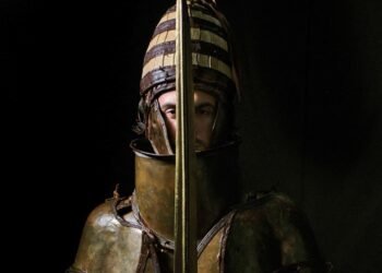 Modern marines test 3500-year-old Mycenaean armor to show it worked for war