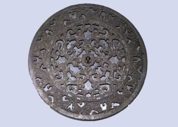 Ancient bronze mirrors reveal how politics and industry shaped early Han Dynasty China