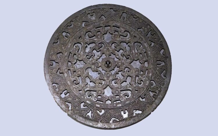 Ancient bronze mirrors reveal how politics and industry shaped early Han Dynasty China