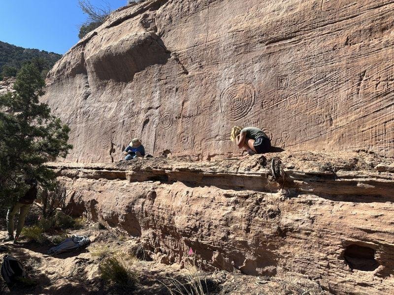 Polish archaeologists uncover astronomical petroglyphs dating back to the 3rd century in Colorado