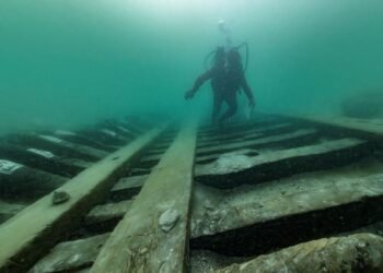 Ancient Egyptian pleasure barge unearthed in Alexandria’s sunken harbor