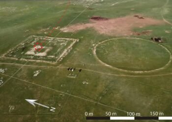 Pre-Mongolian elite woman’s grave with silk cloak found in abandoned fortress