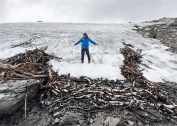 1,500-year-old reindeer hunting system emerges from melting ice in Norway