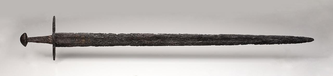 Remarkable 11th-century ritual sword with rare symbolic inlays discovered in Dutch river