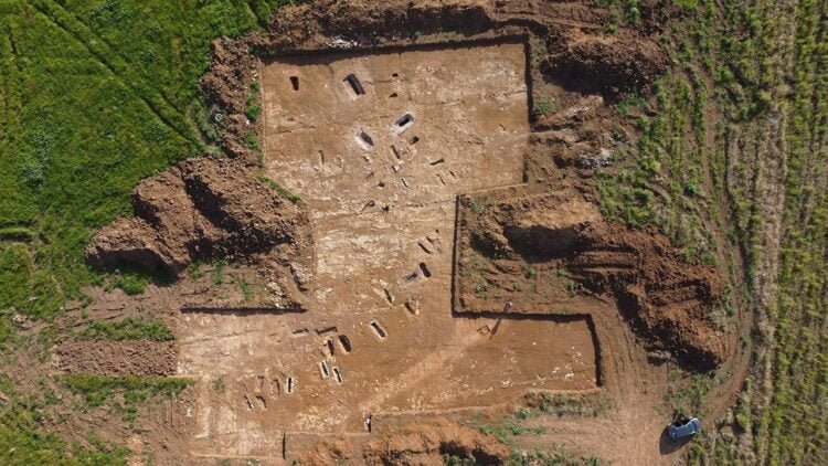 Ancient Roman elite necropolis unearthed in Italy