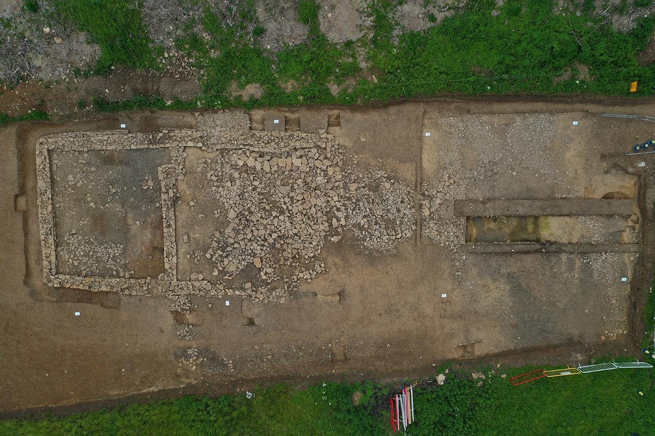 Excavations in Gloucestershire uncover Roman roadside settlement