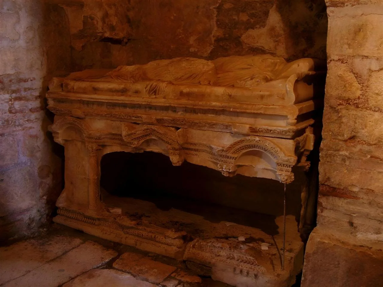 Sarcophagus of 'real Santa Claus' found at St. Nicholas Church in Turkey