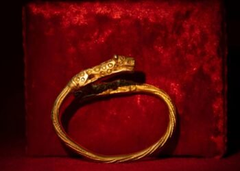 Ancient Sarmatian jewelry and artifacts unearthed in Kazakhstan