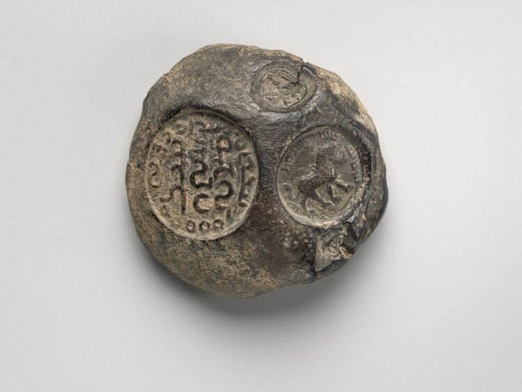 Name of Iranian city 'Shiraz' identified on 1800-year-old Sassanid clay seal