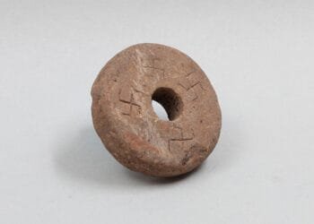13th century spinning whorl with swastika symbols discovered in Norway