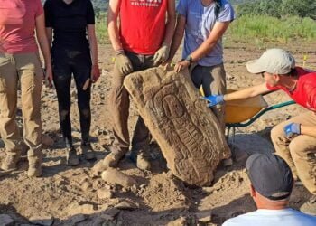 3,000-year-old stela discovered in Las Capellanías, Spain