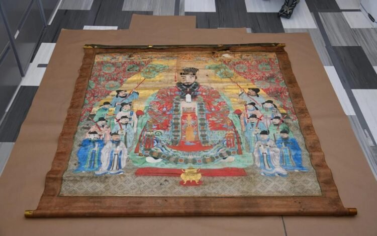 Massachusetts family discovers stolen Japanese artifacts in attic