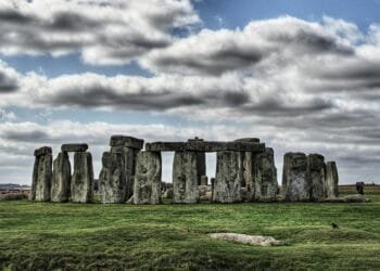 Stonehenge may have been built to unite early British farming communities