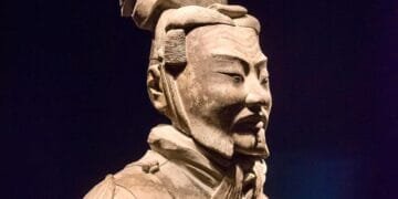 Rare terracotta warrior commander unearthed at First Emperor's mausoleum