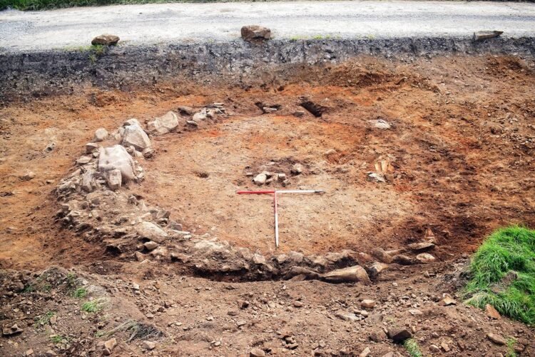 Unusual 3,000-year-old Bronze Age mass burial reveals ancient crisis in Scotland